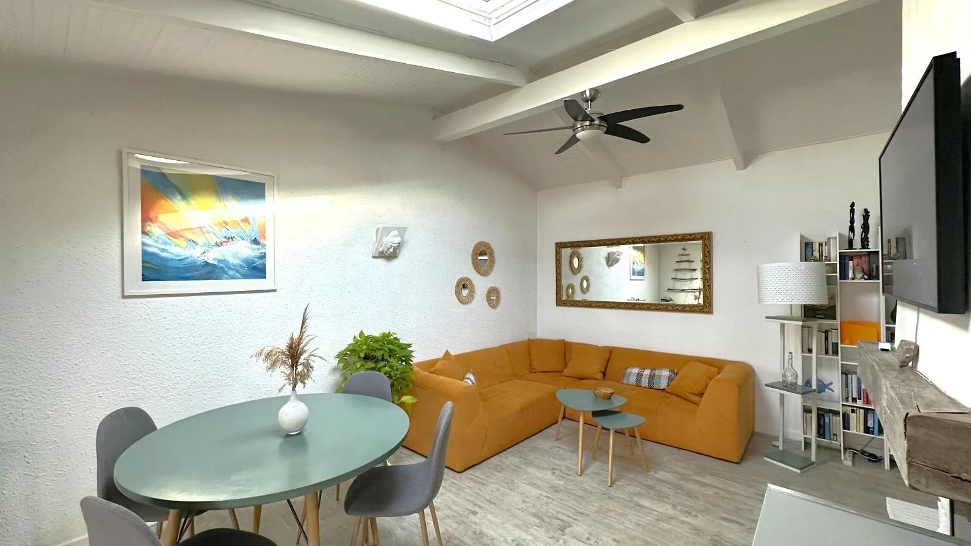 Le Lavandin Maison Pour 4 Personnes Avec Piscine Et Vue Panoramique A La Londe Les Maures France